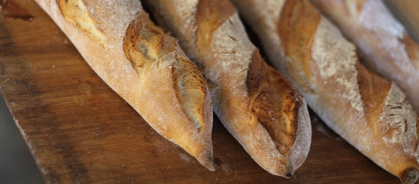 Γαλλία: Αίτημα στην Unesco για να μπει η μπαγκέτα σε λίστα πολιτικής κληρονομιάς